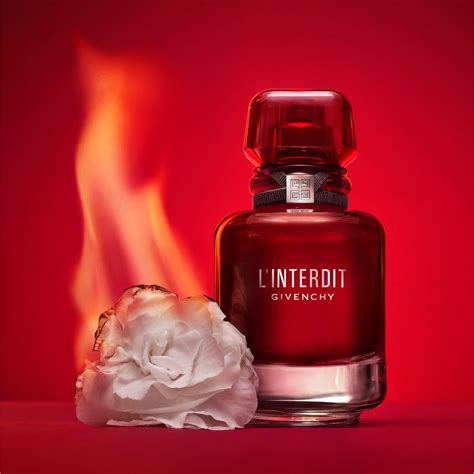 l'interdit parfum rouge Givenchy